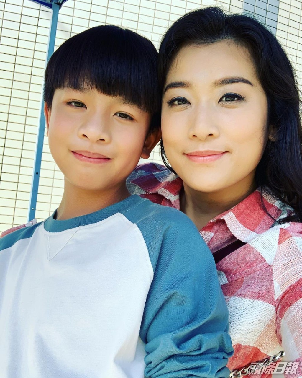 葉凱茵與囝囝母子檔上陣拍劇。